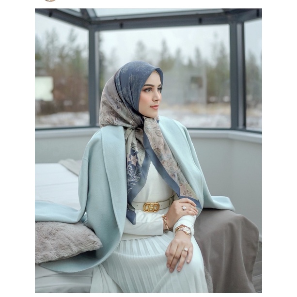 Disney Frozen series Buttonscarves - Mirage