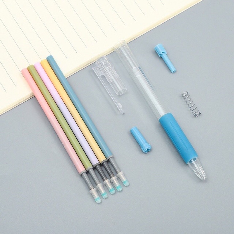 READY STOCK BISA COD - 1 BUAH ISI TINTA WARNA HITAM KHUSUS PULPEN MEKANIK REFILL PEN GEL RETRACTABLE MACAROON COLORFUL CUTE AESTHETIC - 1 BUAH ISI PULPEN MEKANIK TINTA HITAM MINIMALIS UNTUK PELAJAR MAHASISWA RUMAH UNIK FANCY DEKORASI AESTHETIC