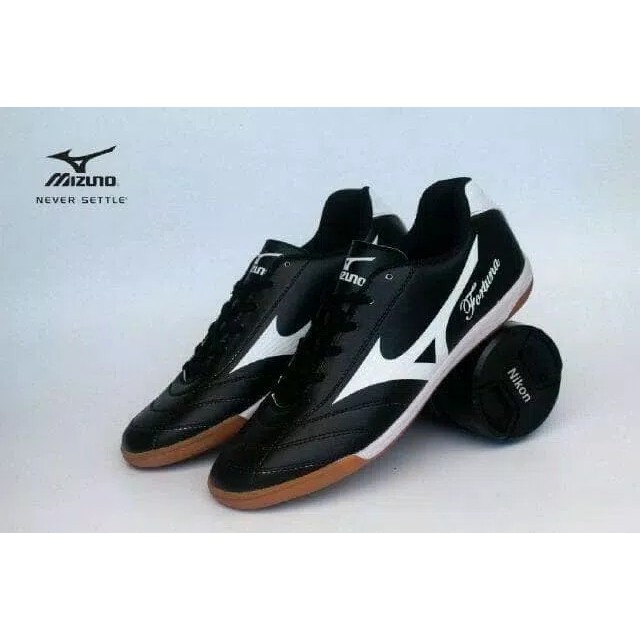 Sepatu Olahraga Futsal Mizuno Grade Original Premium - Hitam 39