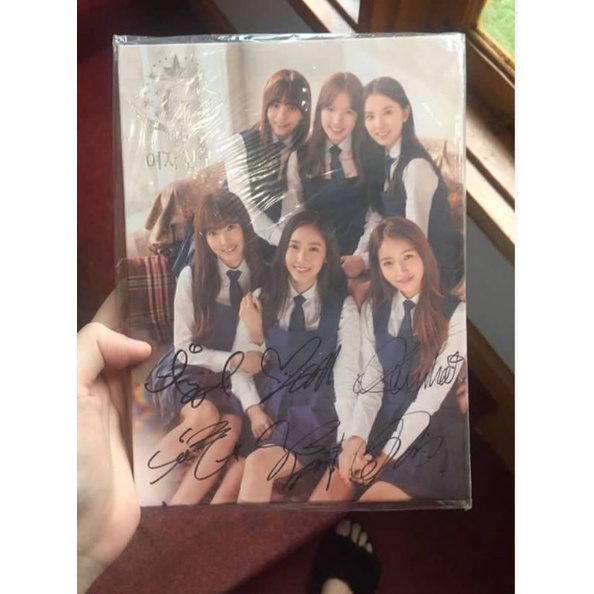 GFriend signed album