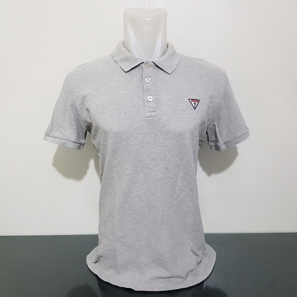 Baju Kaos Polo GUESS JEANS - Size S - Lebar Dada 49 cm - Original 100% - Bks
