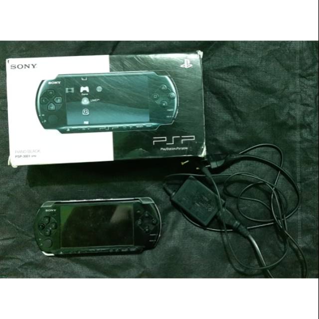 PLAYSTATION PORTABLE /PSP