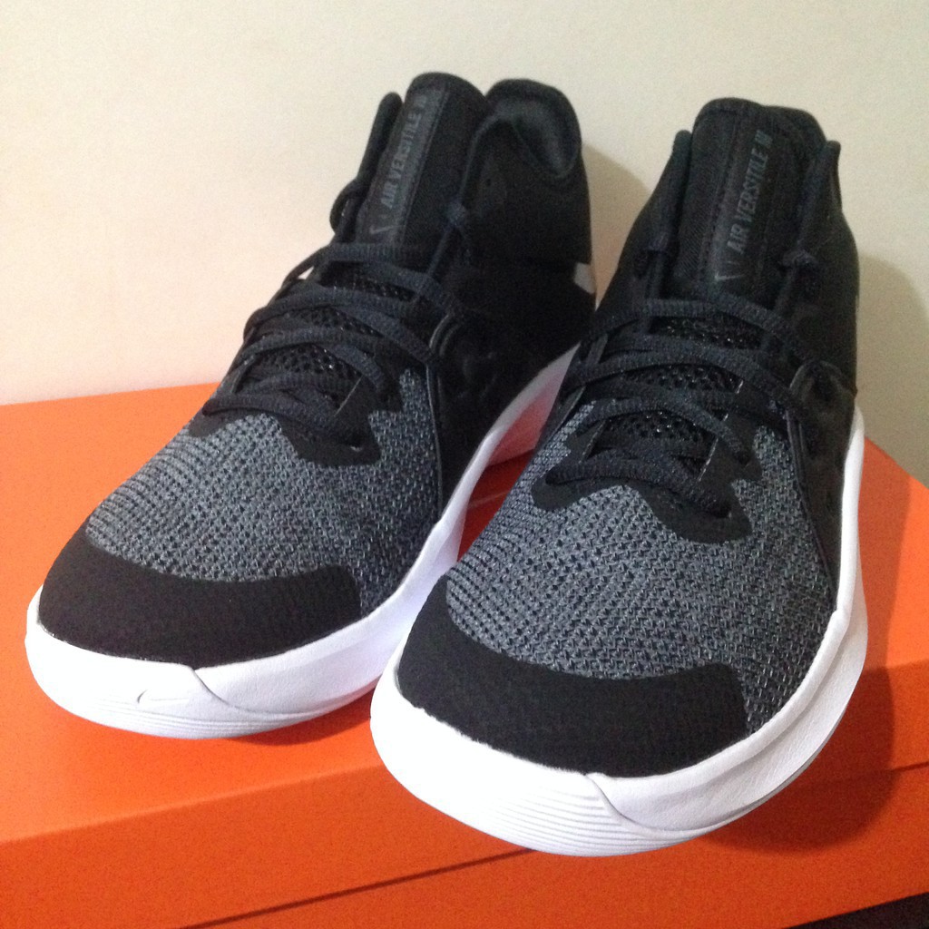 Promo Baru Sale Sepatu Basket Nike Air Versitile III Black White AO4430-001 Original BNIB Terlaris
