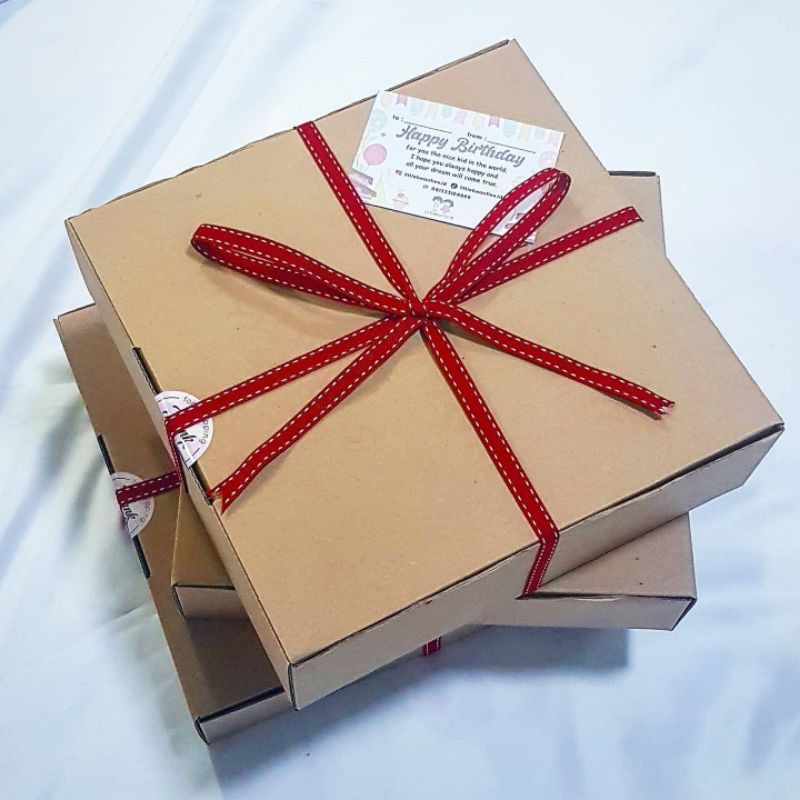 

BOX PACKAGING + RIBBON + BIRTHDAY CARD / HADIAH KADO ULTAH ANAK