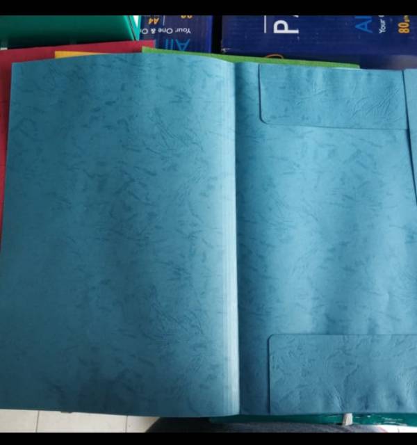 

RB MAP KERTAS/ MAP FOLDER KERTAS DIAMOND TYPE 5002