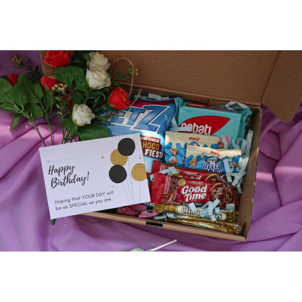 

SnackBox Parcel Ulang Tahun/Graduate/Hampers MURAH (SMALL A)