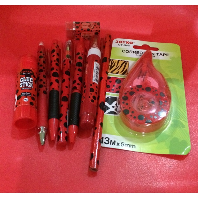 

Alat Tulis Set Joyko Animal Merah Lady Bug
