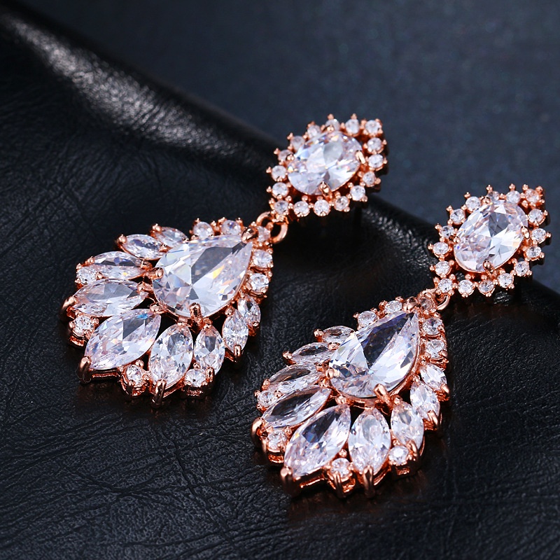 Anting Kristal Zircon Bentuk Tetesan Air Untuk Pengantin Wanita