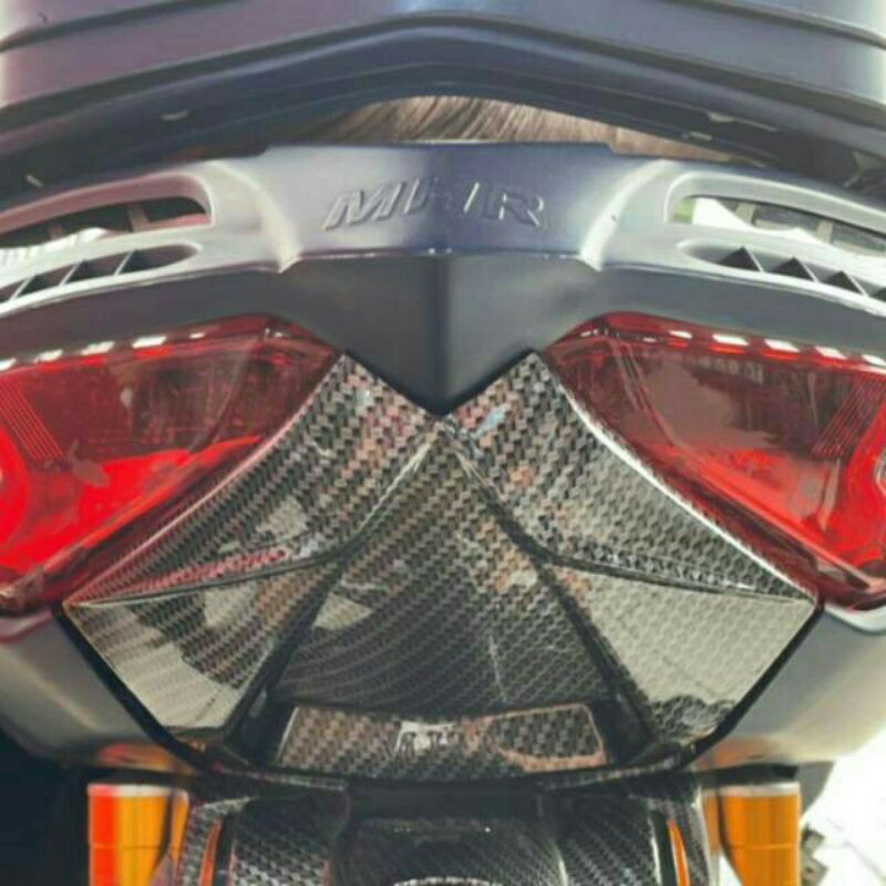 Cover Tutup lampu stop bagian bawah Aksesoris Variasi Yamaha all new nmax 2020 karbon MHR