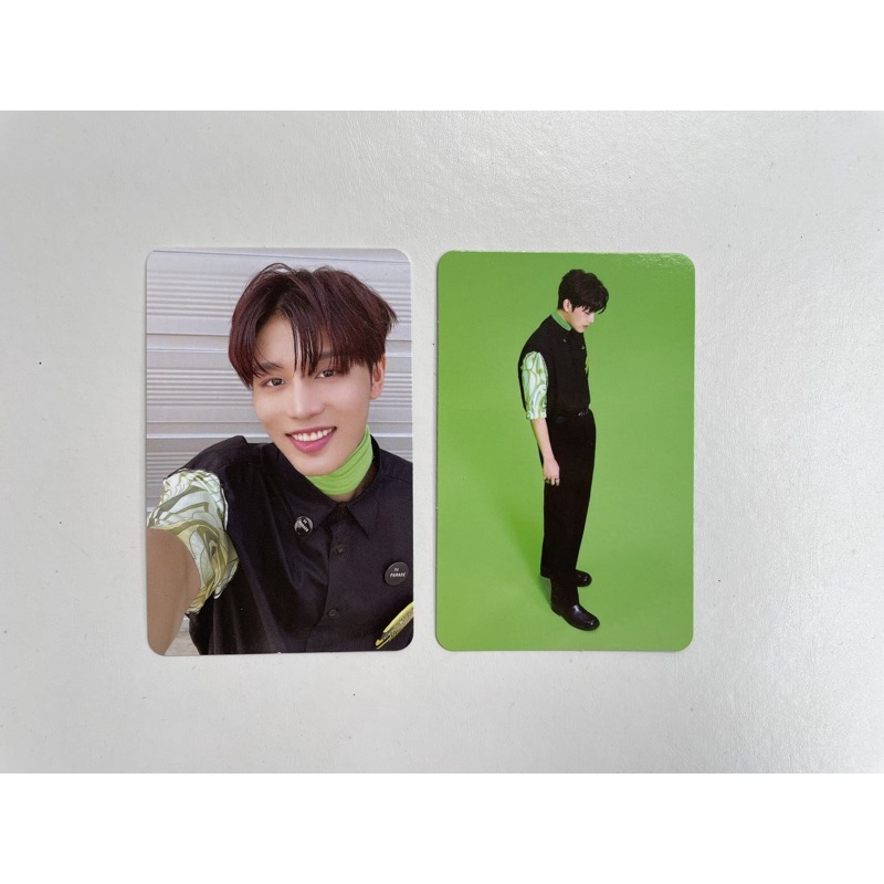 TAEIL STICKY AR CLIP STICKER