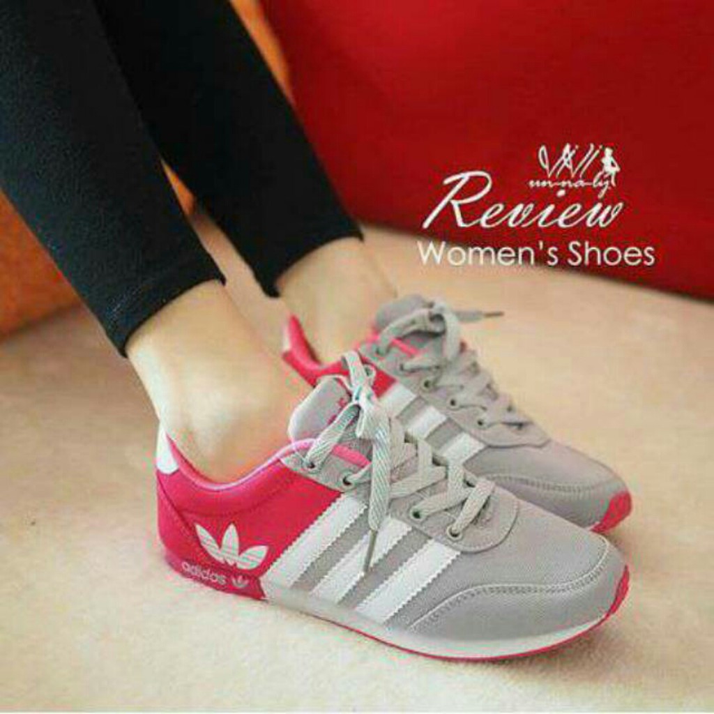 SEPATU SANTAI MODEL ADIDAS STRIP