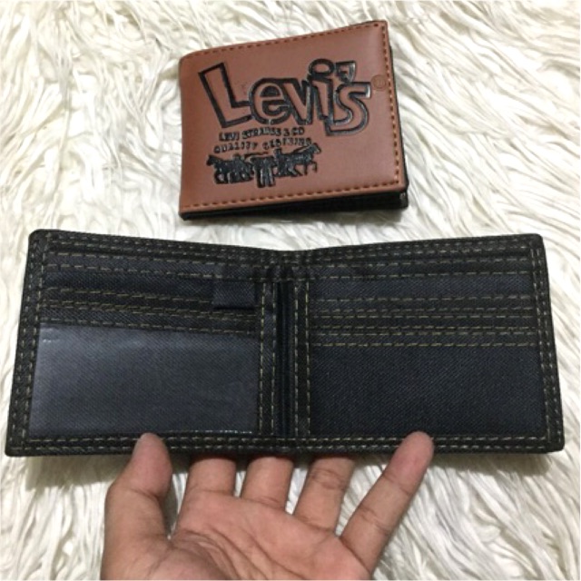 Dompet pria remaja bahan kulit sintetis lokal jenis golden model lipat dua horizontal #dompetpria #dompetcowok #domoetremaja #dompet