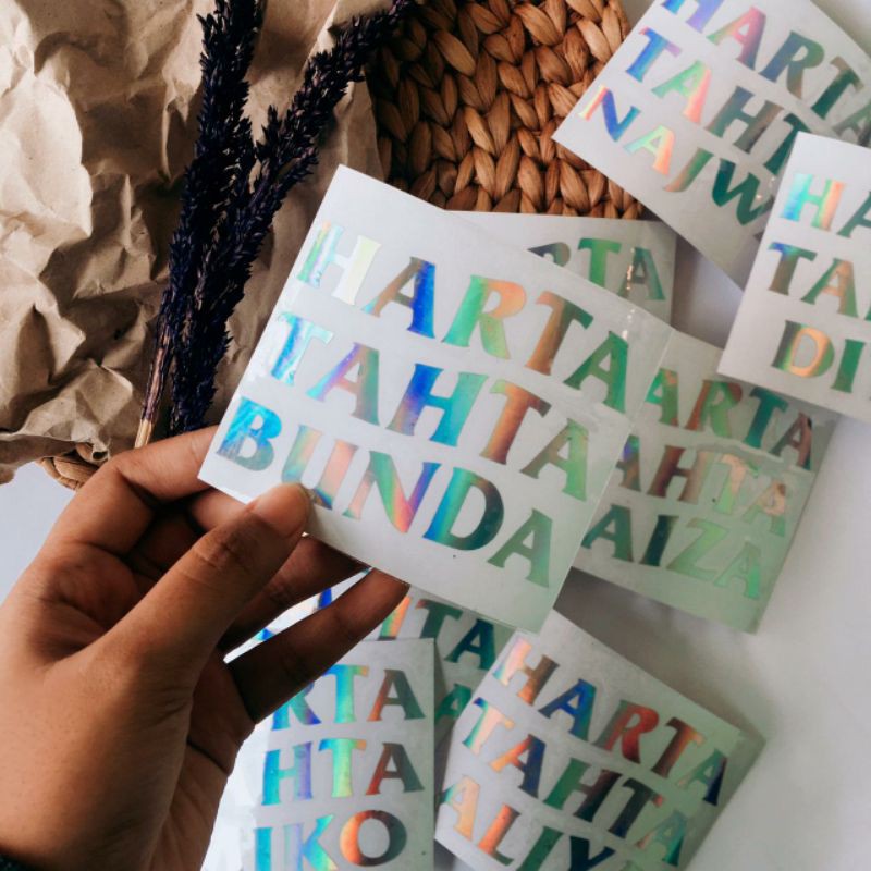STIKER HARTA TAHTA NAMA KAMU HOLOGRAM CUTTING