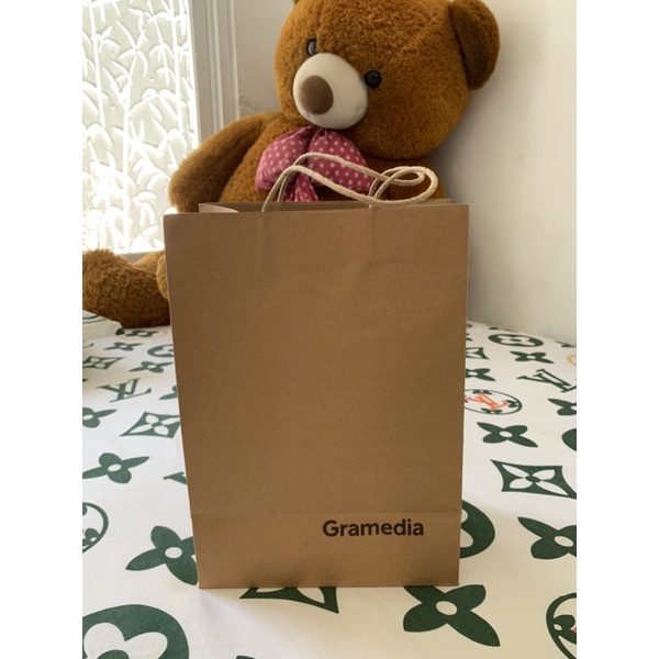 

Paper Bag Gramedia