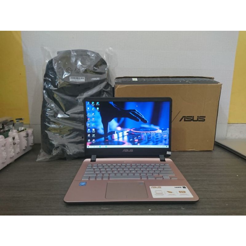 Laptop Second Asus - Asus A407MA Like New Windows 10 Ori Desain Elegan RoseGold Record Total Pemakai