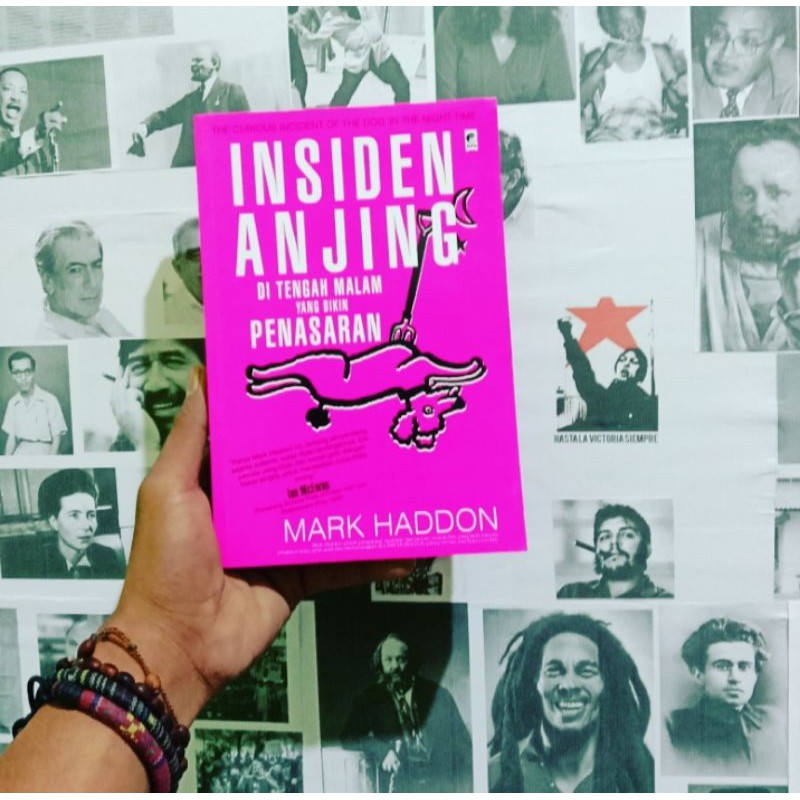 Mark Haddon Insiden Anjing di Tengah Malam Yang Bikin Penasaran | A Spot of Bother: Bintik Gatal | S