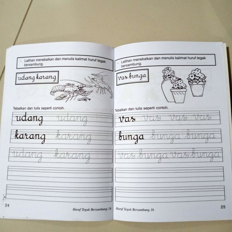 buku belajar menulis huruf tegak bersambung 1B 32 halaman(15×25cm)