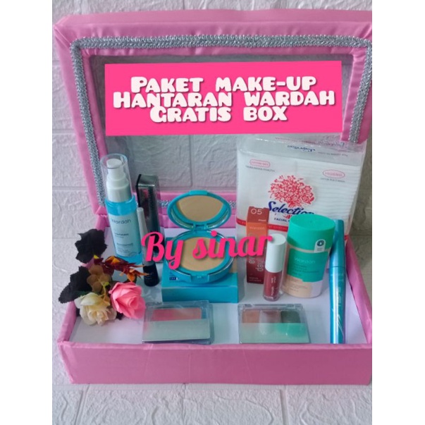 paket Wardah make up lightening komplit free box Hampers kado ulang tahun hantaran maskawin