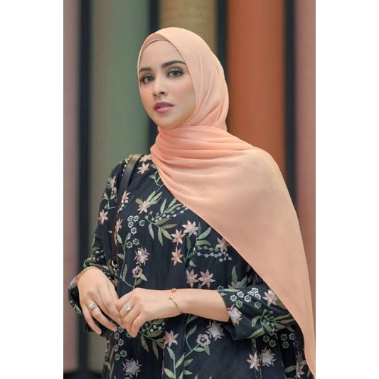 buttonscarves pleated shawl