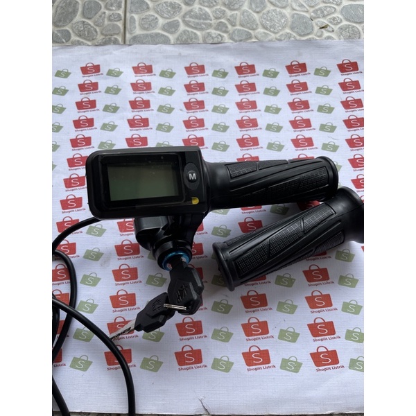 Handle gas sepeda listrik Motor Listri dengan LCD Speedometer, dan indicator baterai, ada 2 versi ku
