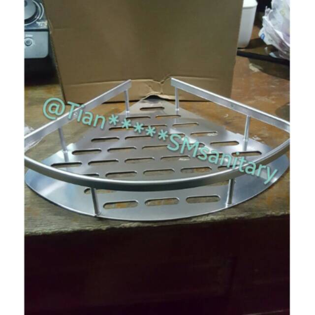 Rak sudut kamar mandi alumunium