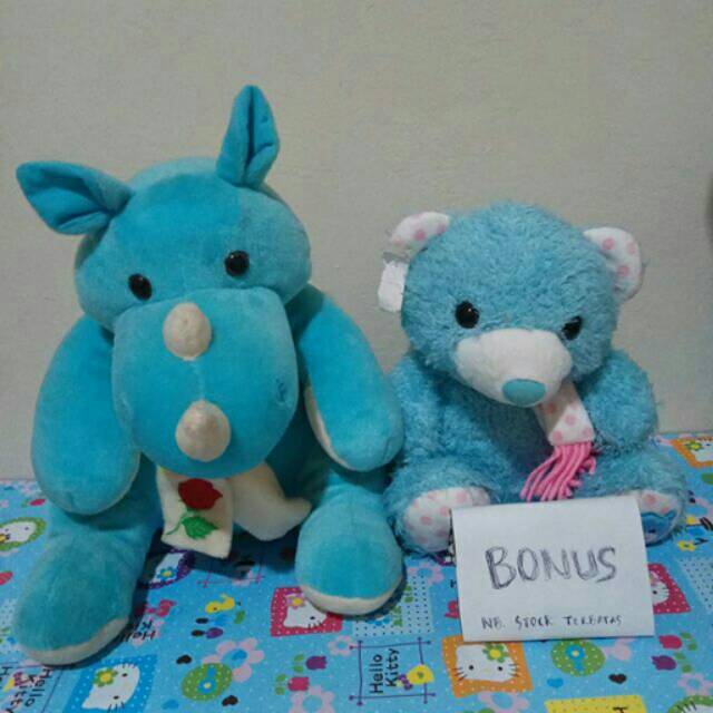 Boneka badak