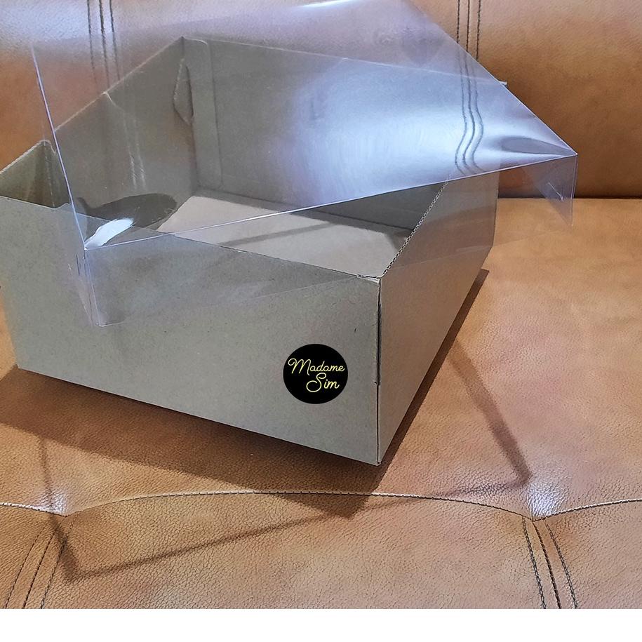 

Update - BOX MIKA - DUS KUE - KOTAK - KARDUS 22 x 22 x 12 CM ISI 10 PCS