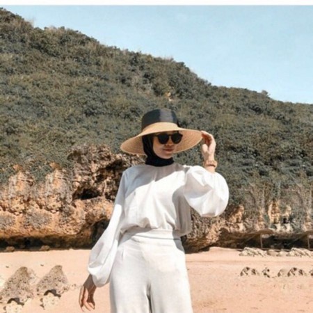 AFI - VC - Balena Blouse / Lune Blouse