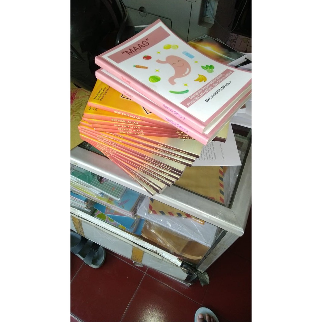 

Cetak dan jilid Hardcover buku, Spiral Plastik dan Kawat, GiftBook, Gift Book