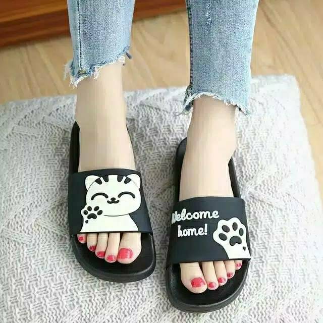 Sandal selop wanita karakter WELCOME HOME