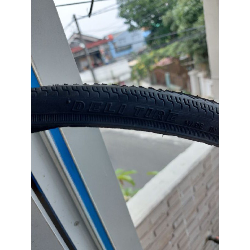 BAN LUAR SEPEDA c700 x 23 c fixie swallow deli tire