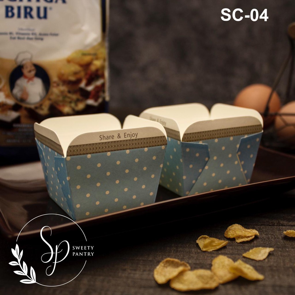 cupcake kotak square / cup hokkaido chiffon cupcakes - 50 pcs