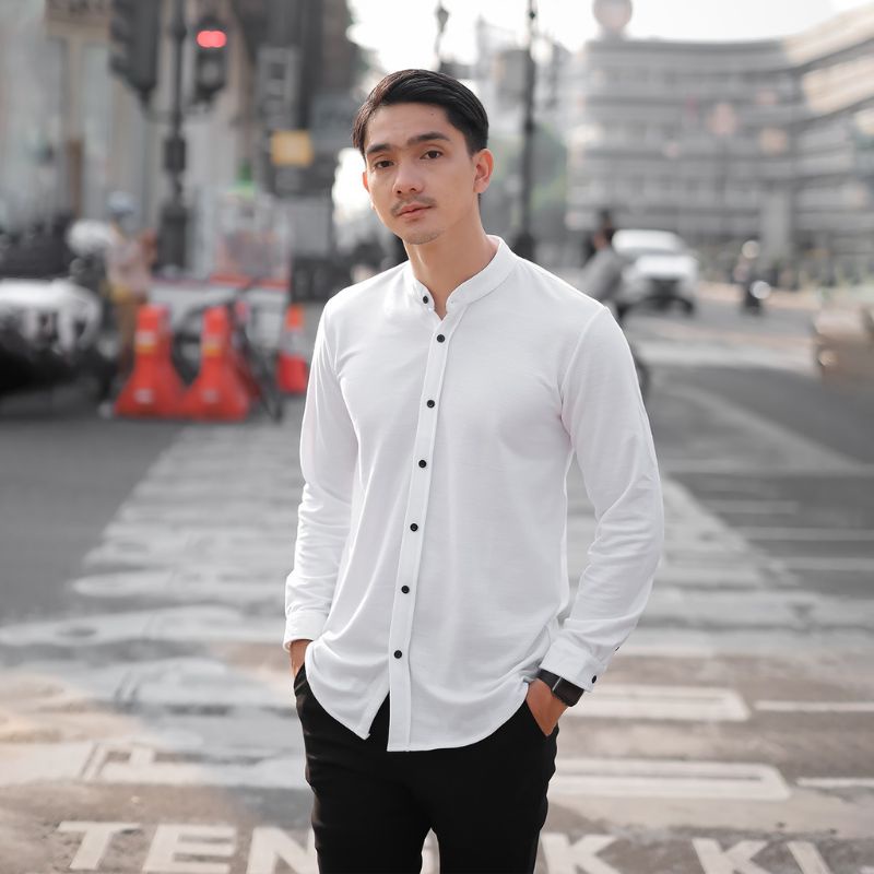 KEMEJA BAJU PRIA WARNA PUTIH POLOS SLIMFIT