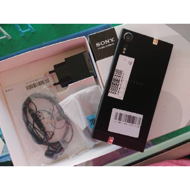 Sony Xperia XZS Seken 4/64 gb Original Fullset