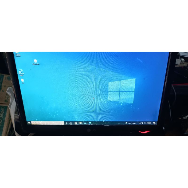 monitor lcd LG Flatron w1943Se minus bonus kabel Vga dan power