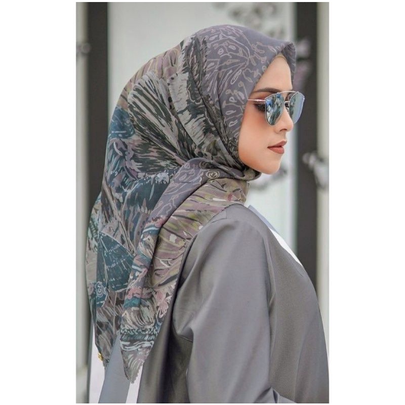 The Farsha Voal Square Stone - Buttonscarves