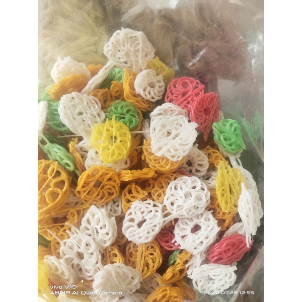 

Kerupuk mawar warna warni 250g