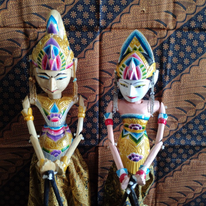 Jual Wayang Golek Arjuna Srikandi Super Ukir Halus Standar Dalang