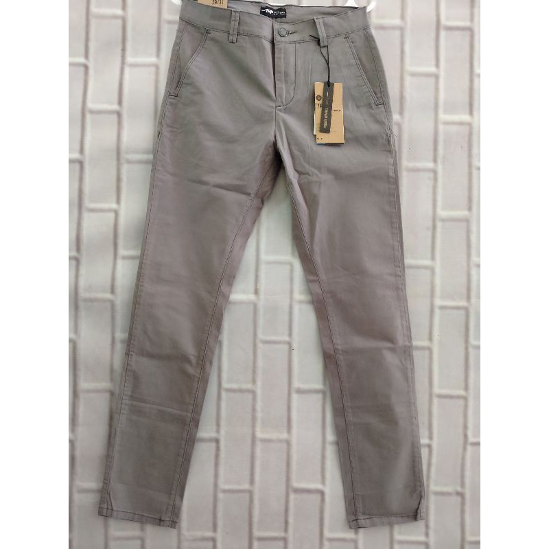 CELANA TRIPL3 ORIGINAL