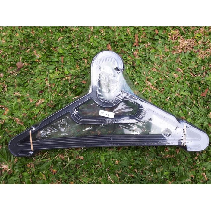 HANGER / GANTUNGAN BAJU PAKAIAN PLASTIK TEBAL HITAM