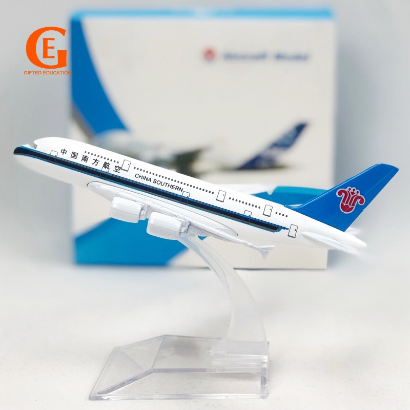 Miniatur Pesawat Terbang Airbus A380 380 Bahan Metal Ukuran 16CM Untuk Dekorasi / Hadiah