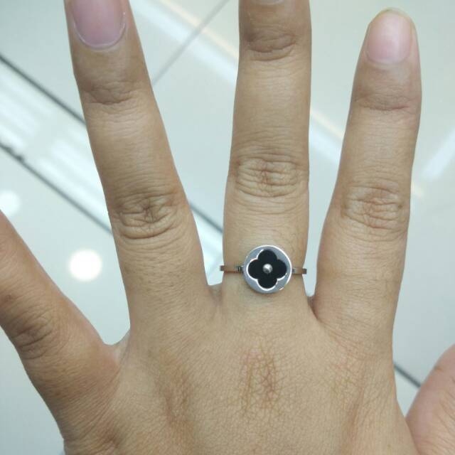 Cincin Van Cleef silver titanium