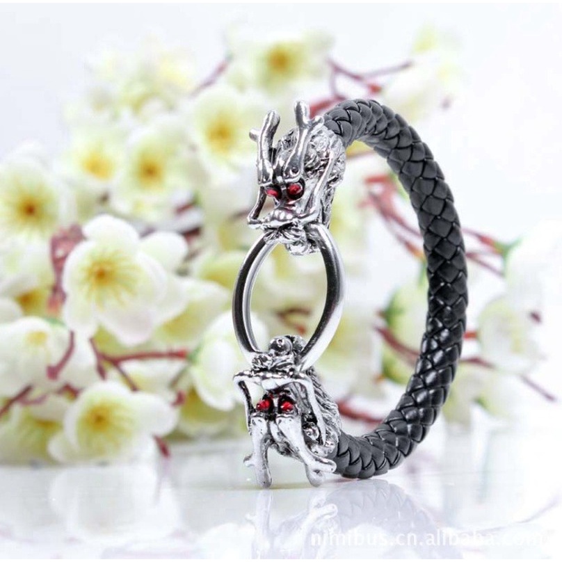 Gelang Tangan Kulit Imitasi Model Kepang Aksen Mata Naga Merah Untuk Pria