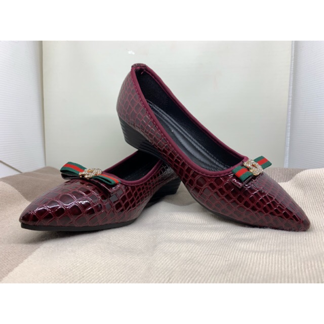 Sepatu Pansus Wanita Murah 100% Import GC1