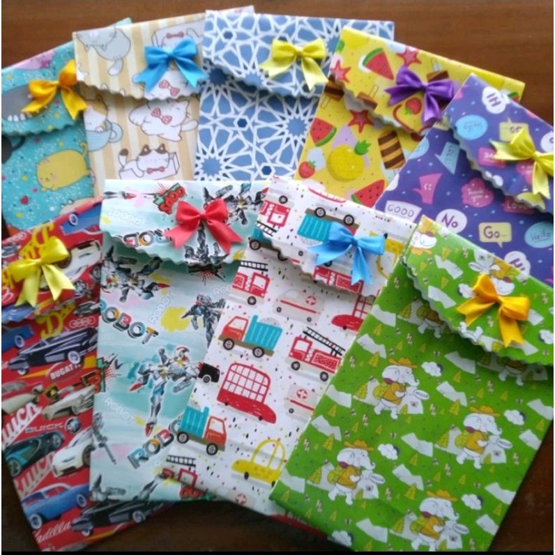 

kertas kado instan