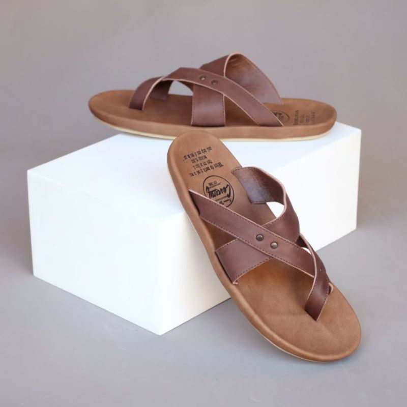 WIROS | Sandal Kulit Asli Pria Sendal Kasual Santai Original Trendi Anti Slip