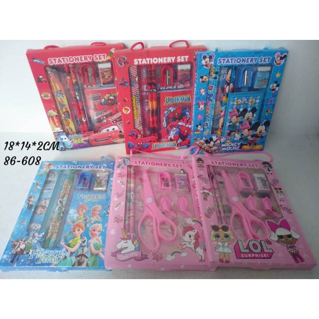 

Pensil set karakter