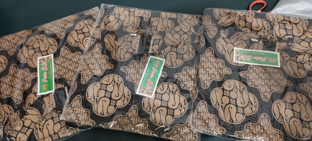 Batik Tunik Shibori Modern Kondangan Kekinian Kerja Kantor Seragaman Tunik Monochrome