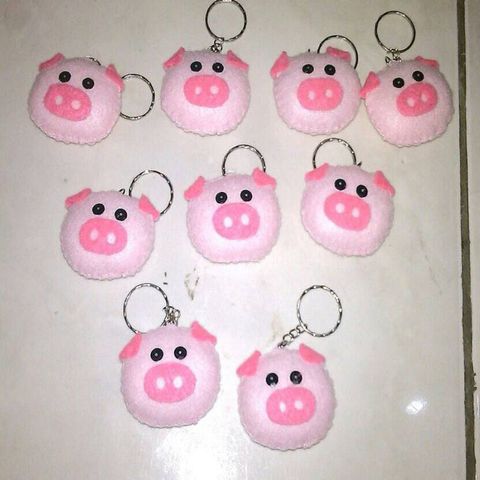 gantungan kunci babi cute