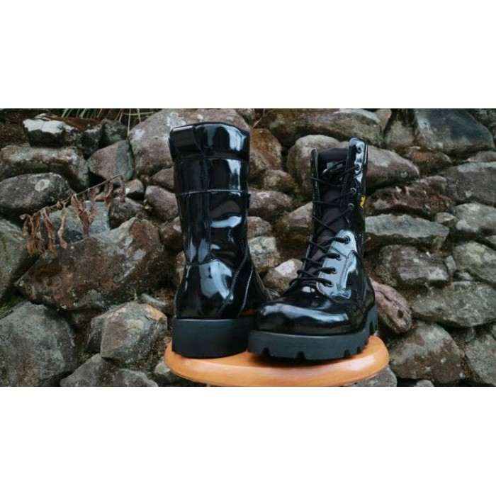 MT   sepatu PDL full glossy/kilap. AWL
